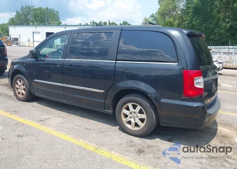 2012 Chrysler Town & Country Touring z USA, uszkodzony, nr VIN 2C4RC1BG6CR313353